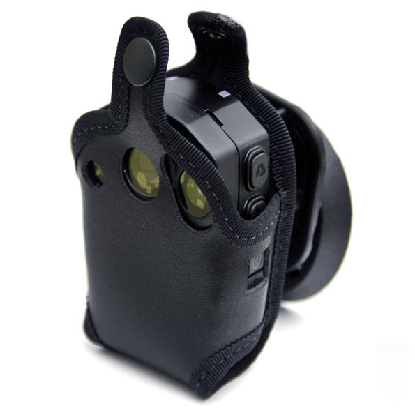 Klick Fast leather pouch for your F1 camera. Fits all Police garments. 